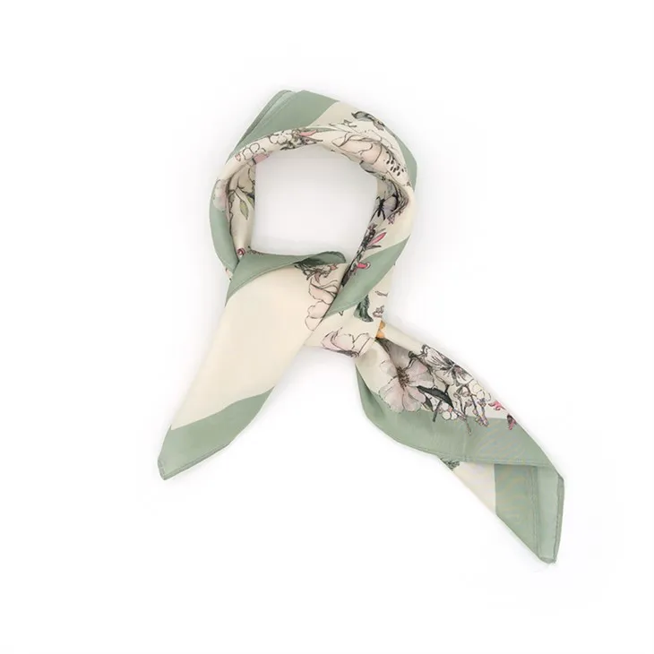 „Blossom“ šalikai moterims