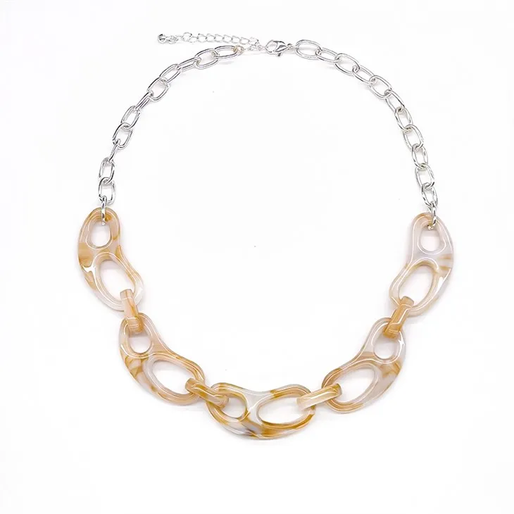 Sidabrinis drąsus karoliai